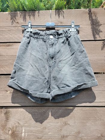 Short noir 38 M