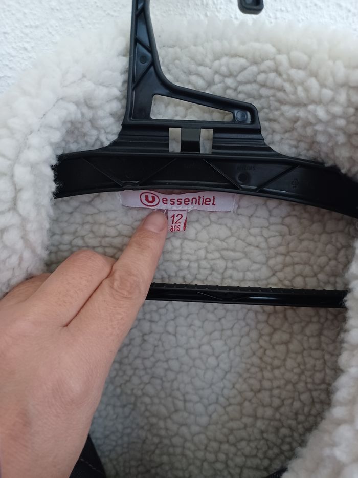 Veste en jean doublé 12 ans marque U essentiel en très bon état coloris bleu used. - photo numéro 7