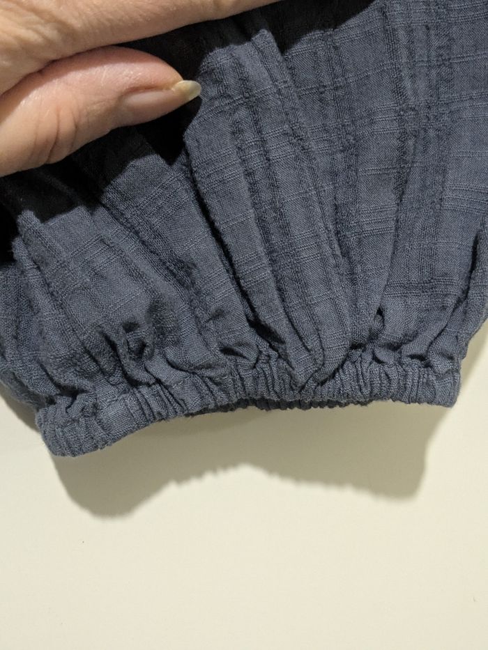 Jolie blouse Kiabi gris/bleu. Taille 36 - photo numéro 7