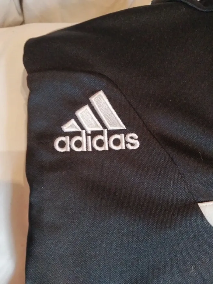 Sweat Adidas 16 ans - photo numéro 3