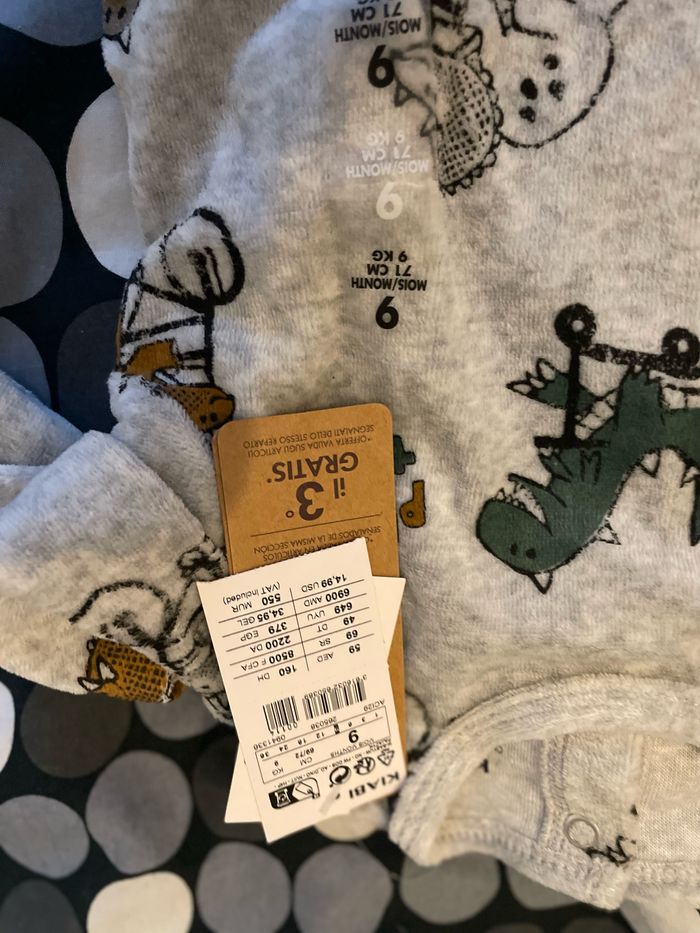 Pyjama dinosaure 9 mois - photo numéro 2