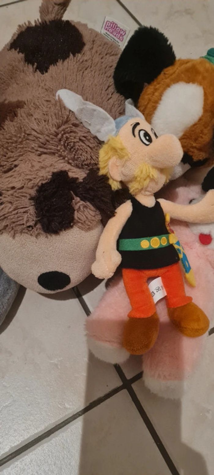 Peluche asterix et autres - photo numéro 3