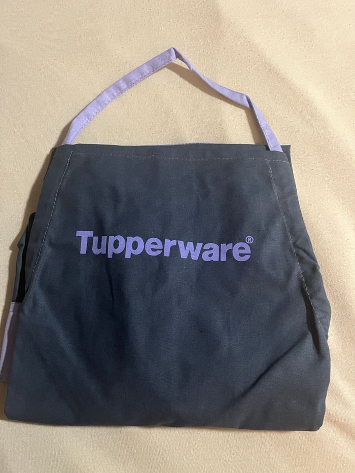 Tablier et charlotte Tupperware - photo numéro 6
