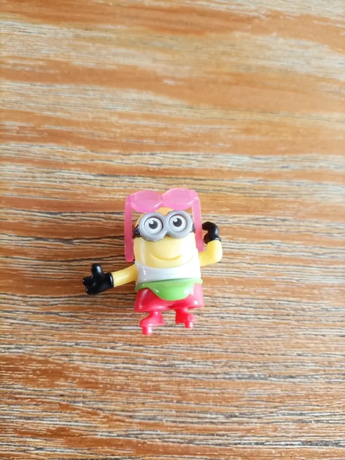 Lot de figurines Minions et Lapins Crétins - photo numéro 6