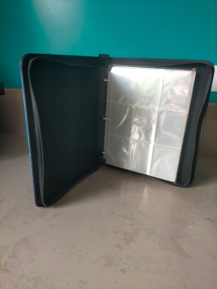 Classeur pour 900 cartes Pokémon - photo numéro 3