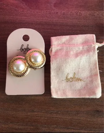 Boucles d’oreilles à Clip dorées perle