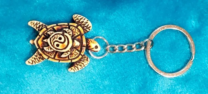 Porte-clés tortue yinyang - photo numéro 2