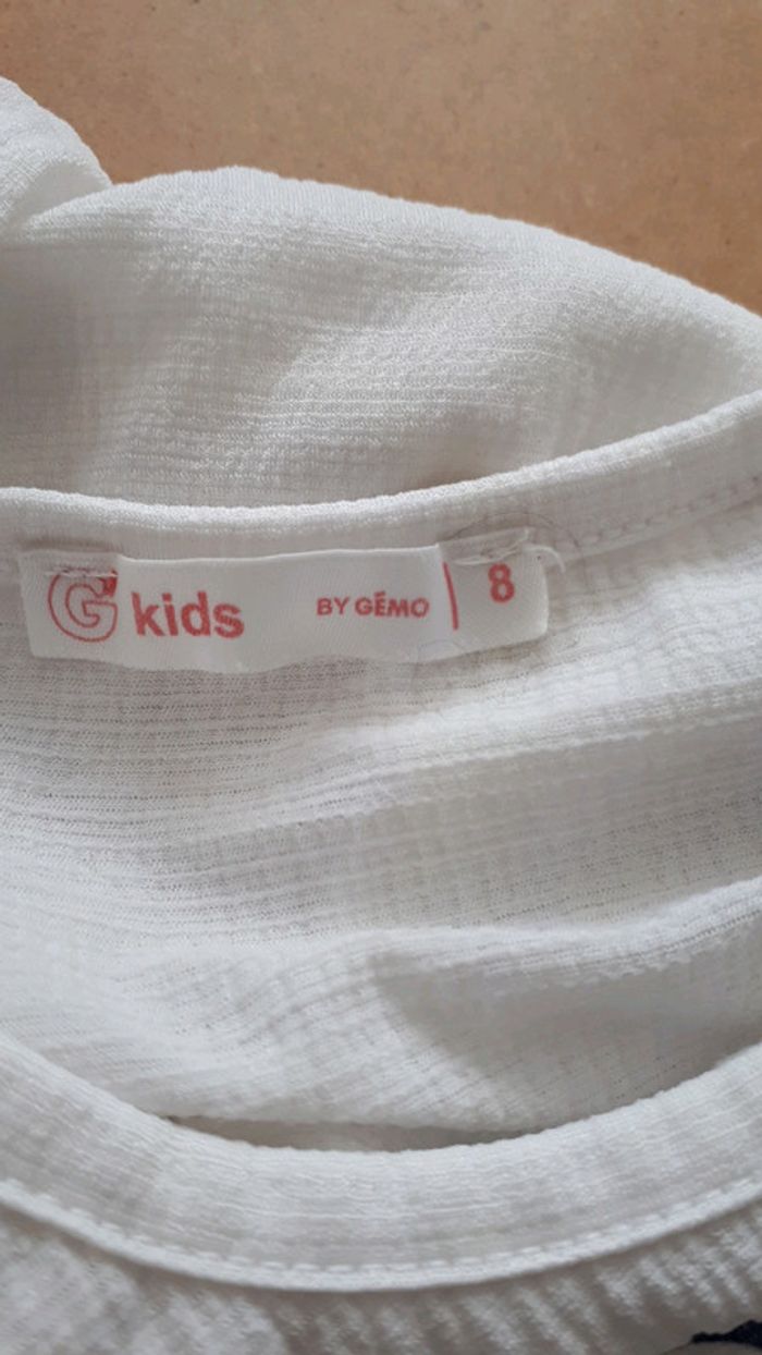 *Haut blanc 8 ans - photo numéro 4