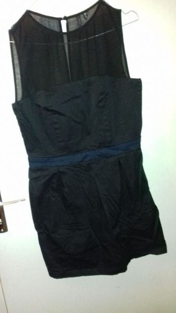 Robe noir. Mango. Taille M