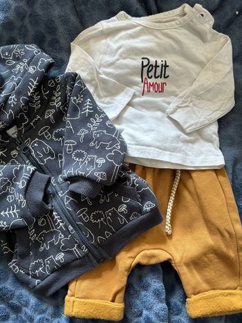 Tenue bebe