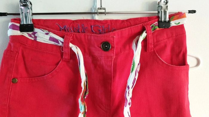 Short rouge mystic girl 8ans - photo numéro 3