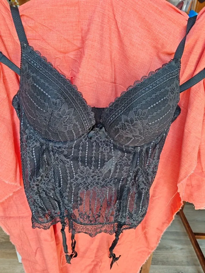 Guêpière noir 95C