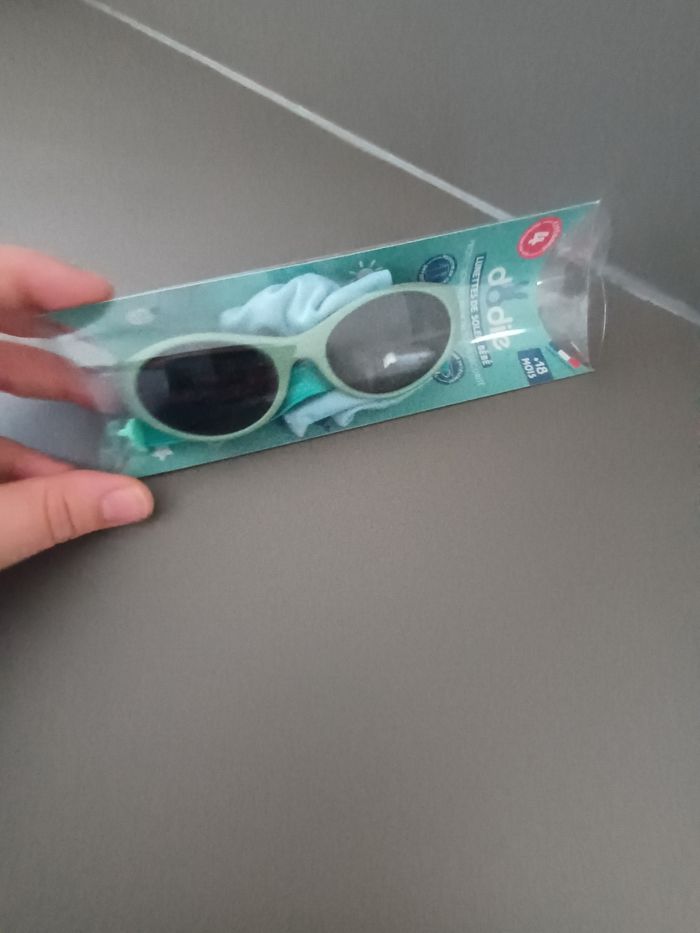 Lunette de soleil bébé - photo numéro 2