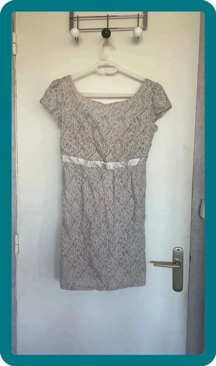 Robe blanc cassé