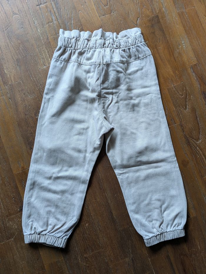 Pantalon fille 4 ans - photo numéro 2