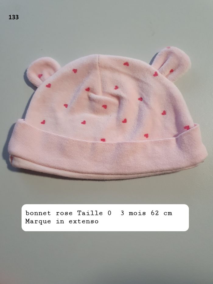 Bonnet rose avec coeur Taille 0 3 mois 62 cm