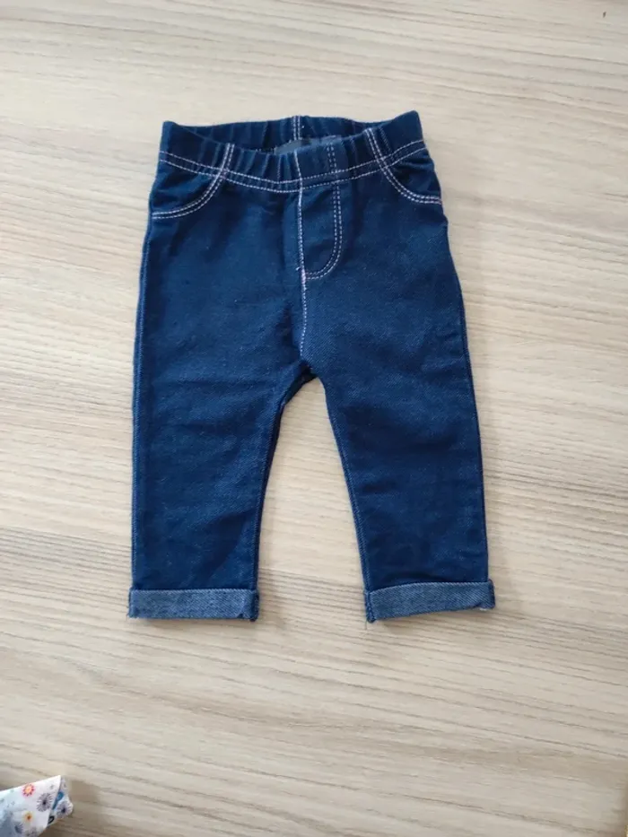 Lot 2 pantalons 3 mois - photo numéro 4