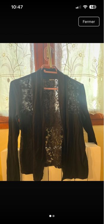 Gilet en dentelle taille 38