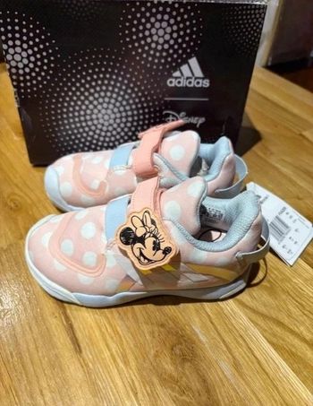 basket enfant adidas collab disney minnie taille 22