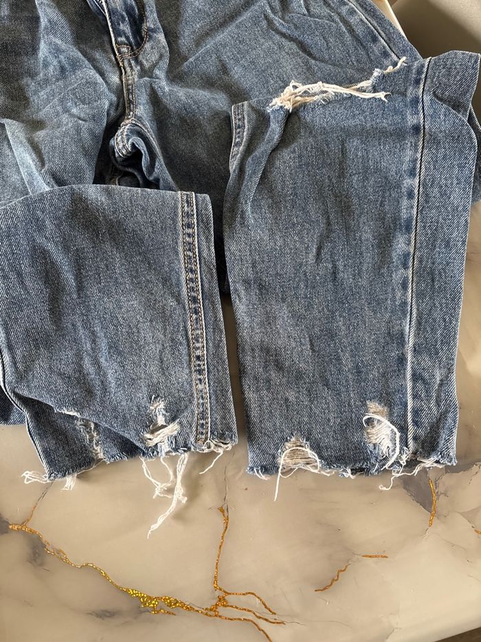 Pantalon bleu trouer - photo numéro 3