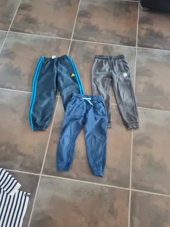 Lot 3 pantalons jogging