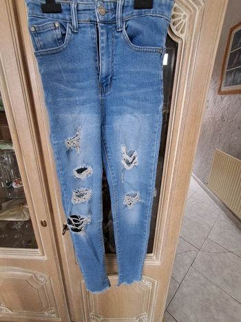 Jeans troué 