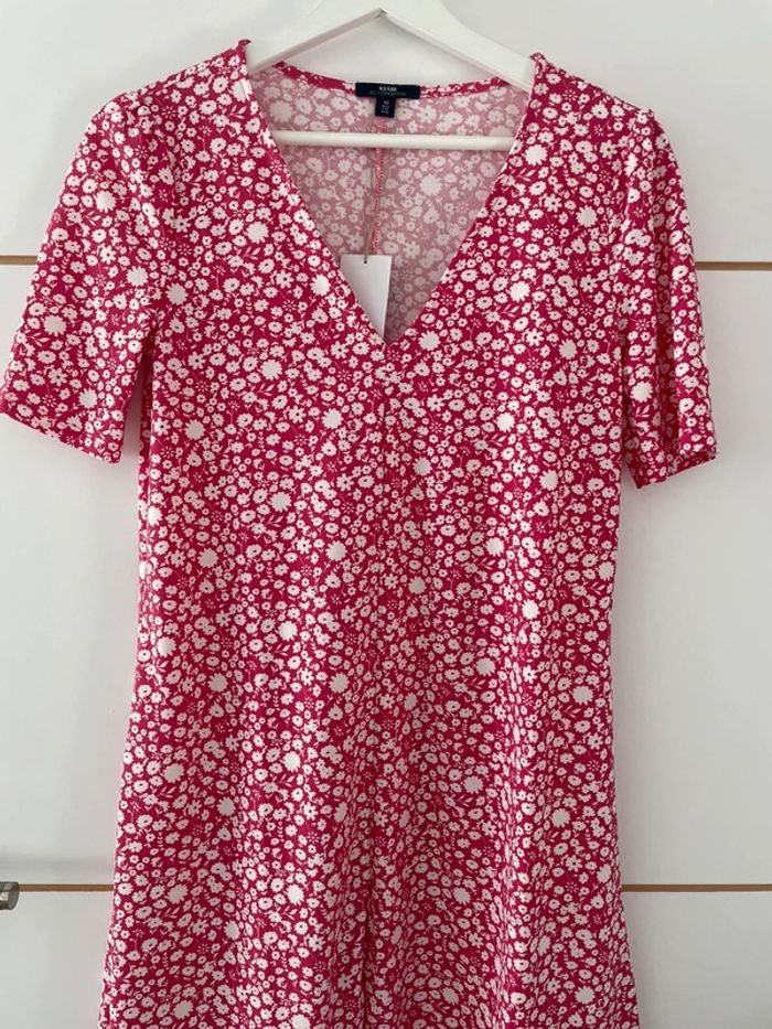 Robe rose fleurie XS Kiabi - photo numéro 3