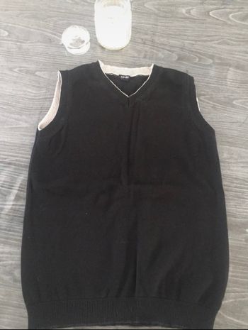 Pull sans  manches kiabi 10 Ans