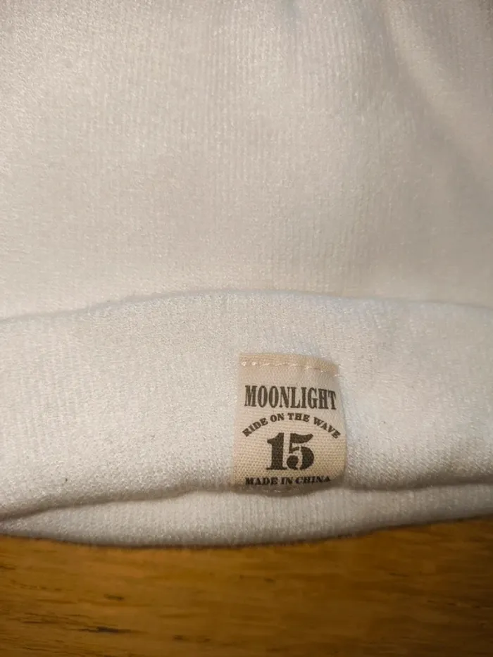 Bonnet blanc neuf sans étiquette 9 mois 12 mois - photo numéro 2
