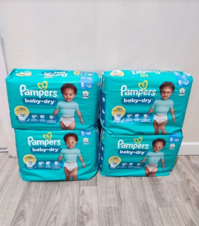 Couche Pampers taille 5