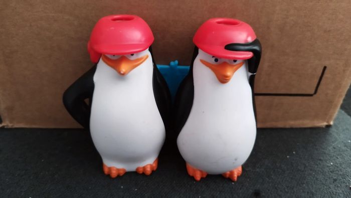 Figurine Jumelle Les Pingouins de Madagascar MCdonald figure Dreamworks Penguins