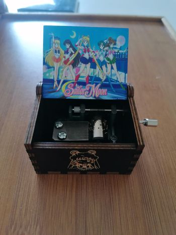 Boite musical Sailor Moon neuve