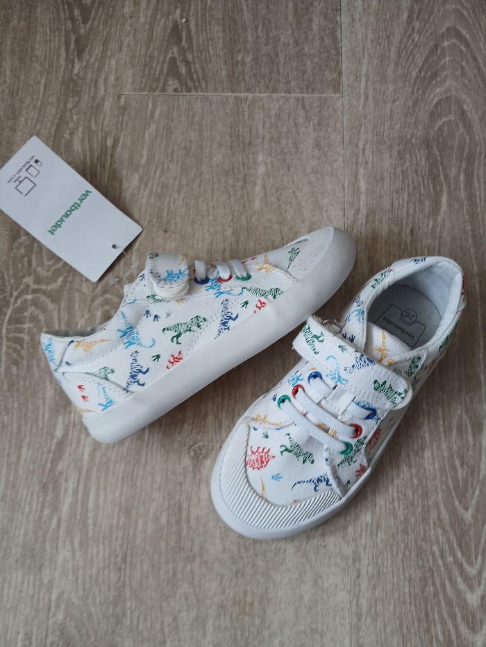 Baskets neuves vertbaudet taille 26 - photo numéro 4