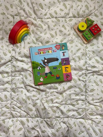 livre puzzle de p'tit loup 5 puzzles de 9 pièces