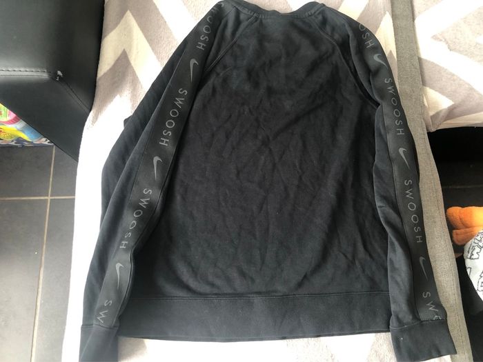 Haut nike manche longue taille XL enfant - photo numéro 6