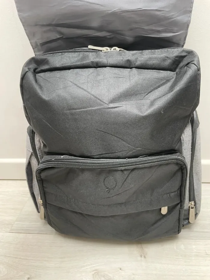 Eddie Bauer Backpack Maternity Pregnant Baby black grey 18L waterproof - photo numéro 2