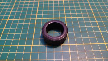 Pneu seul pièce détachée miniature Bburago burago Ferrari Testarossa 1984 1/18 1/18e 1/18ème #C42