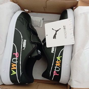 Baskets Puma stylées enfant pointure 27