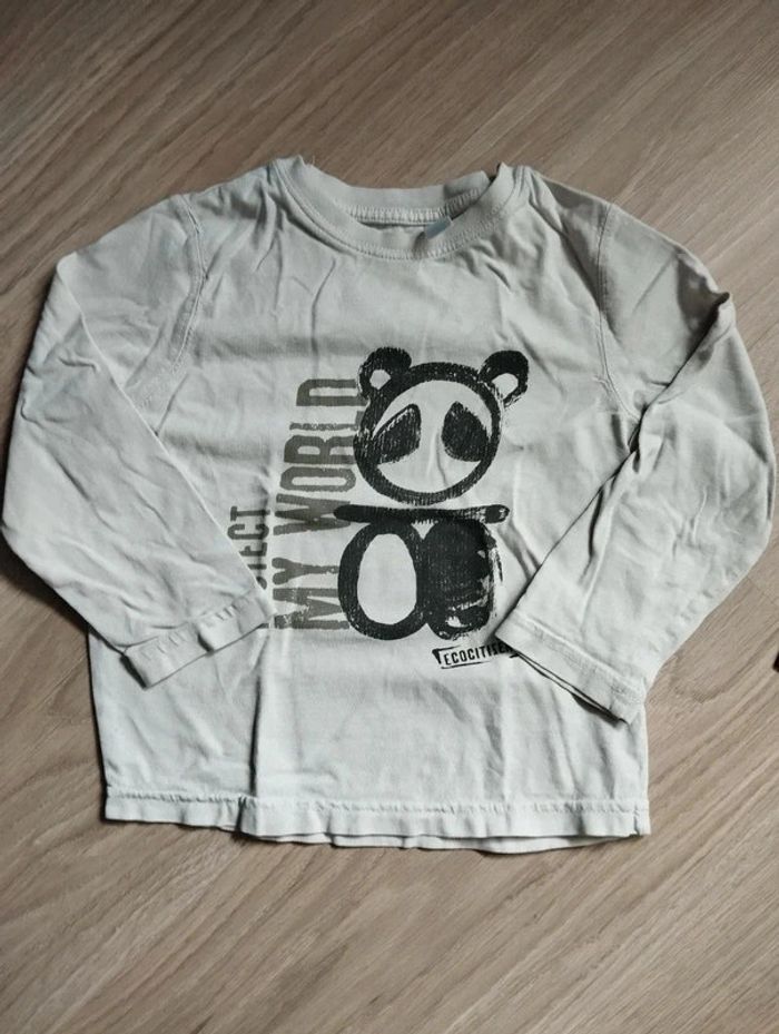 Lit de 3 tee-shirt manches longues 4 ans - photo numéro 2