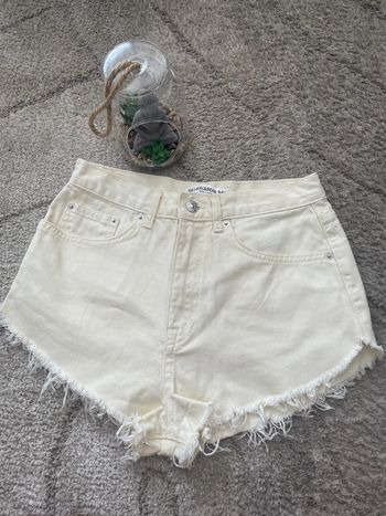Short jaune T34