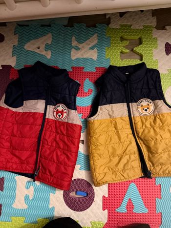 Lot de 2 gilet 18 mois 