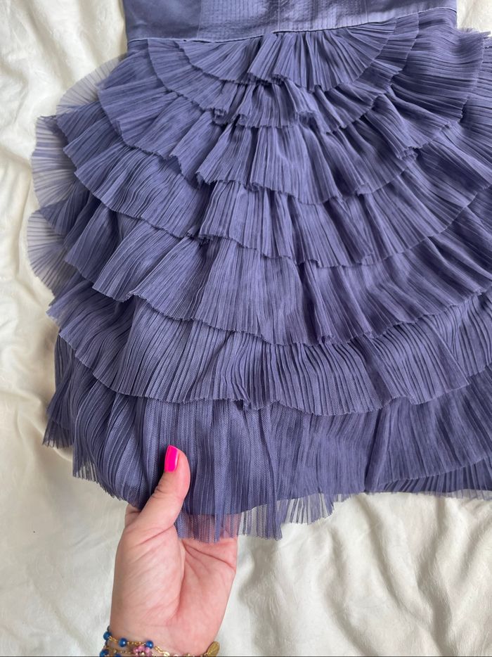 Robe de soirée BCBGMAXAZRIA violette volants - photo numéro 3