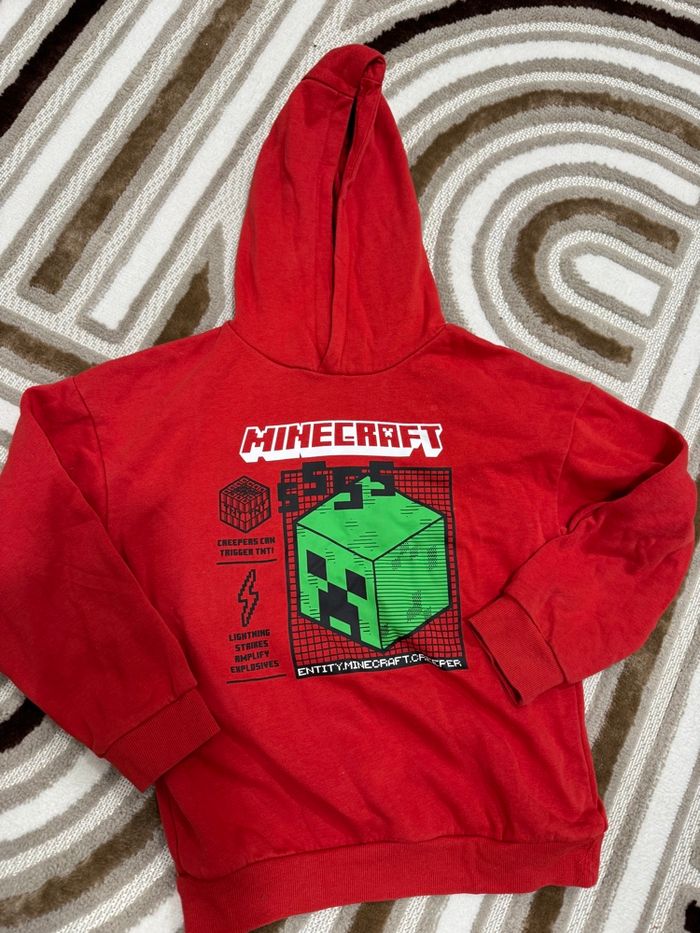 Sweat à capuche Minecraft Creeper rouge Primark T.7-8 ans très bon état - photo numéro 2