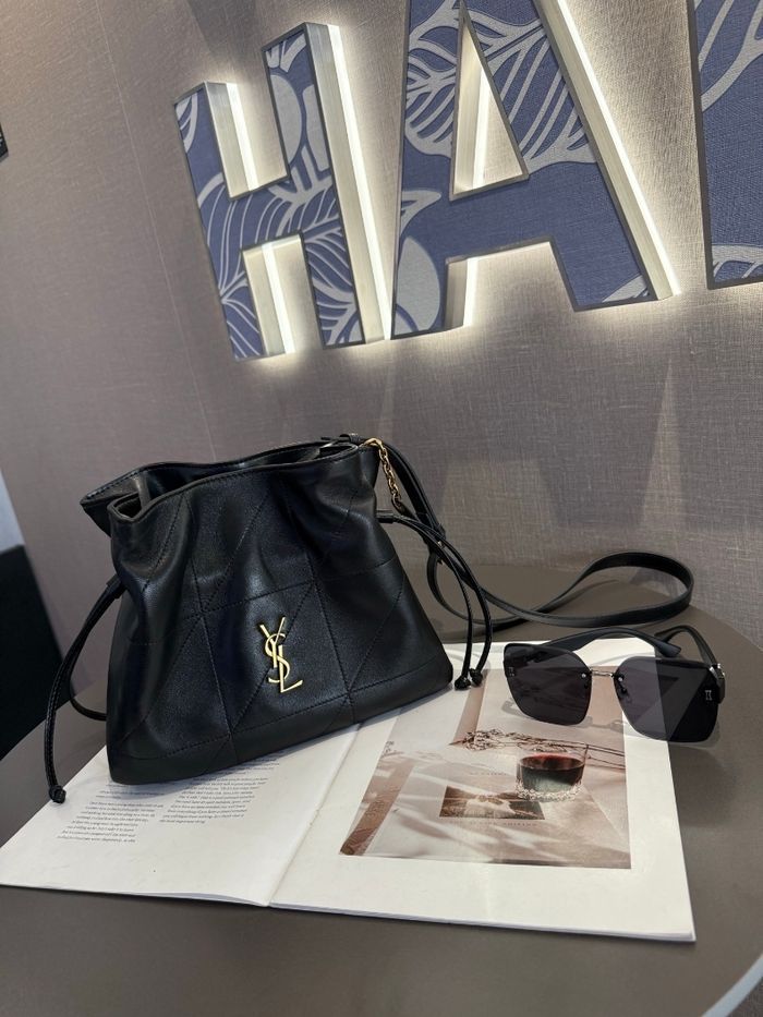 Yves Saint Laureṇt
  Jamie  164653 - photo numéro 6