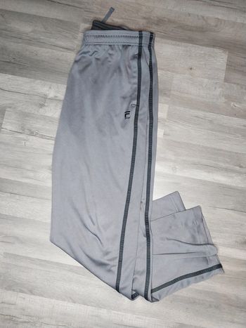 Jogging Fila XL enfant/S en très bon état