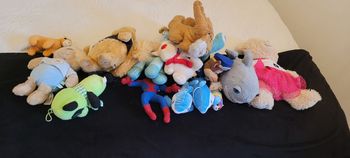 Lot de 16 peluches