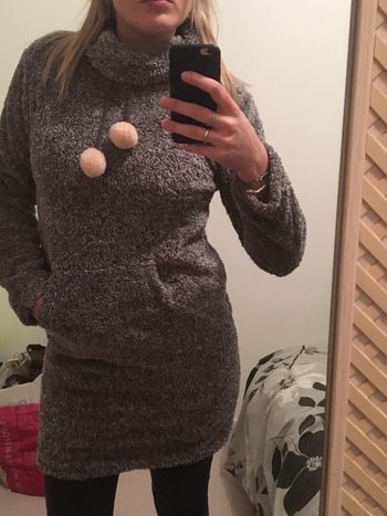Gilet plaid avec pompons