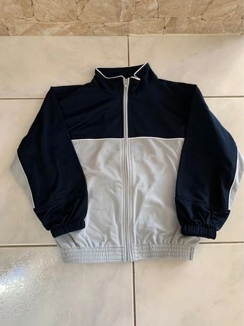 Veste survêtement 8 ans