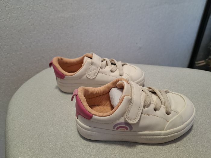 Jolies baskets fille H&M 24 lacets élastiques + scratch blanche/rose très bon état - photo numéro 2