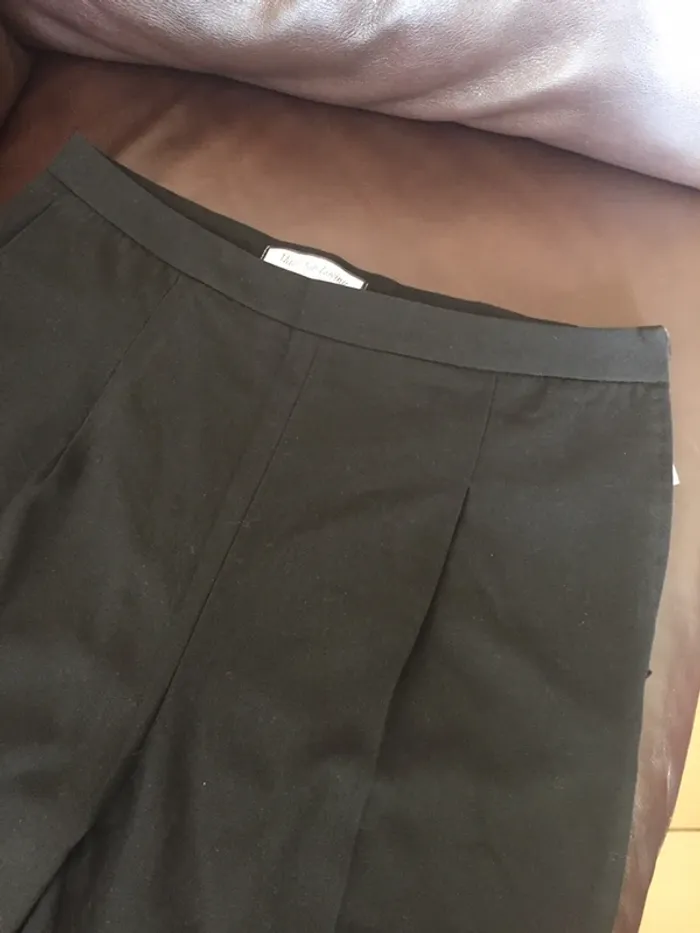 Pantalon noir habillé. Fermeture éclair sur le côté. Neuf - photo numéro 2